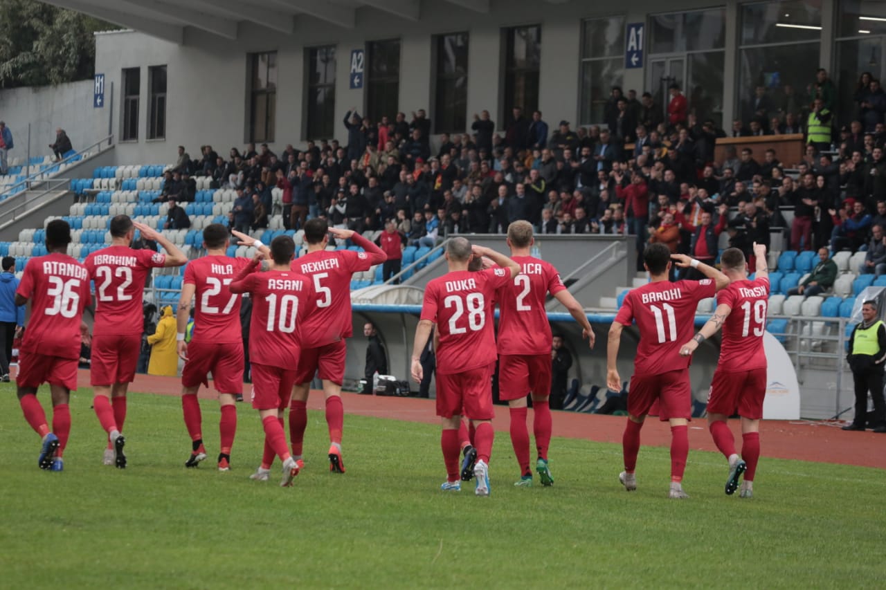 Partizani marshon drejt titullit me fitore 2-0 kunder Skenderbeut