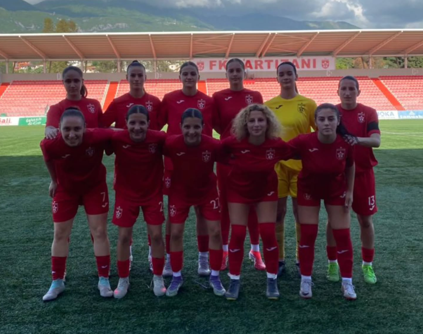 Partizani mbyll sezonin me fitore: Vajzat e Kuqe mposhtin Atletik Klub në “Arenën e Demave”
